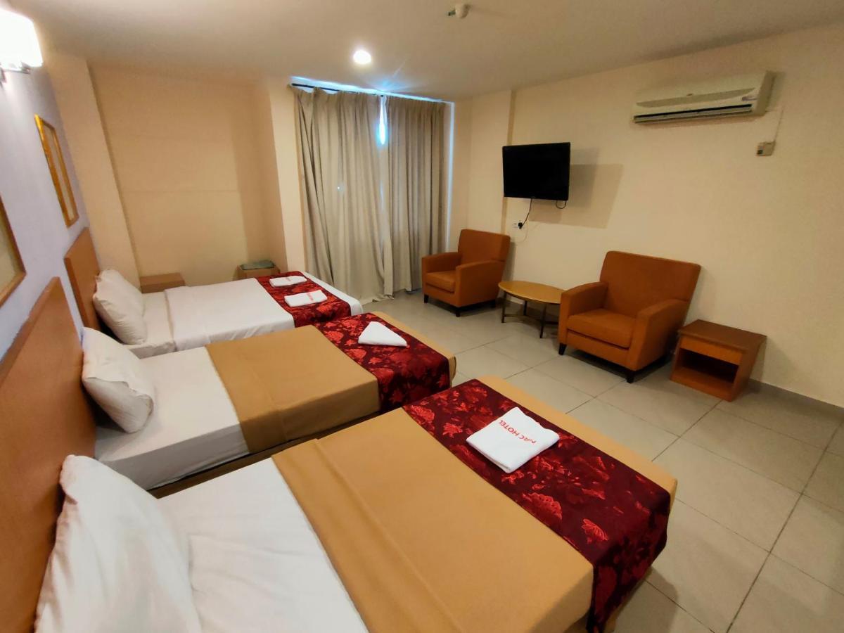 Mrc Hotel Melaka Raya Εξωτερικό φωτογραφία