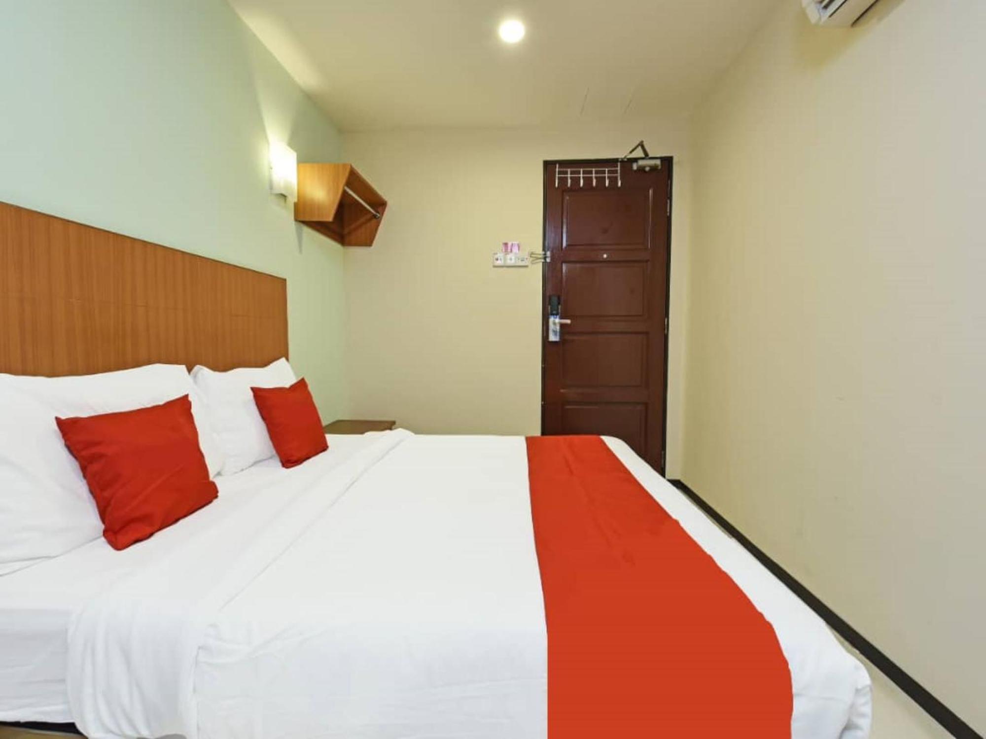 Mrc Hotel Melaka Raya Εξωτερικό φωτογραφία